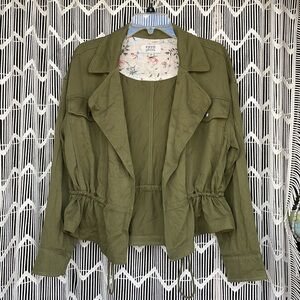 Light weight utility drapery jacket from FRYE.